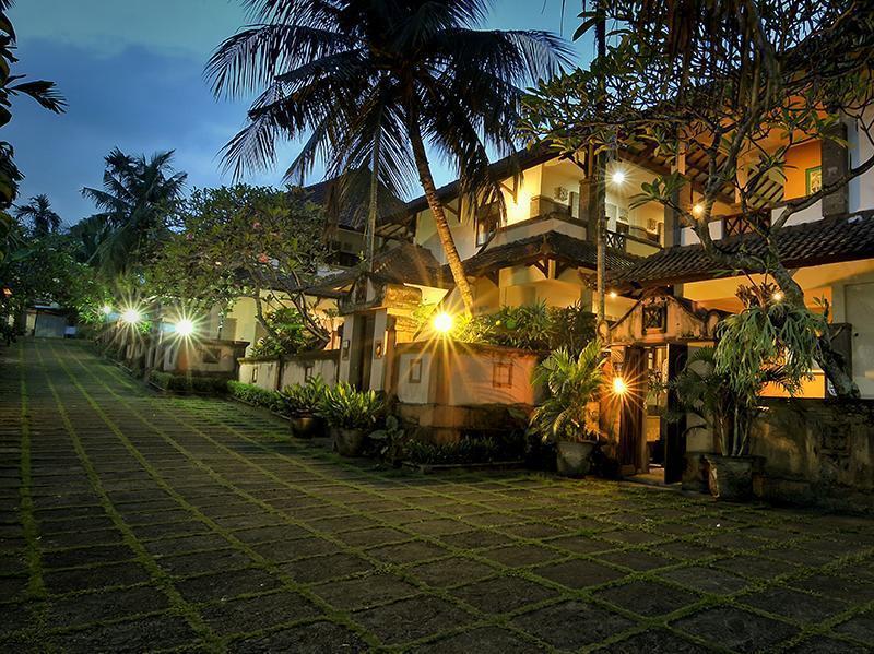 Dewi Sinta Hotel And Restaurant Tanah Lot  Exterior photo