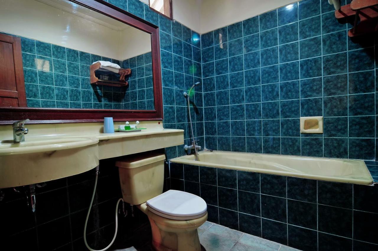 Dewi Sinta Hotel And Restaurant Tanah Lot  Exterior photo